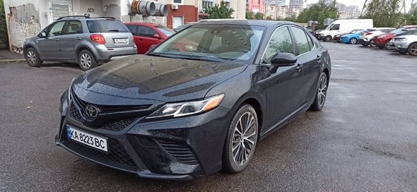 TOYOTA CAMRY 2018