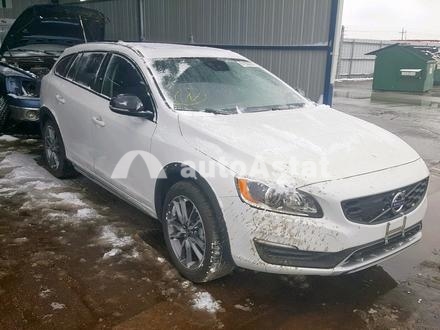 VOLVO V60 CROSS COUNTRY PLATINUM 2016
