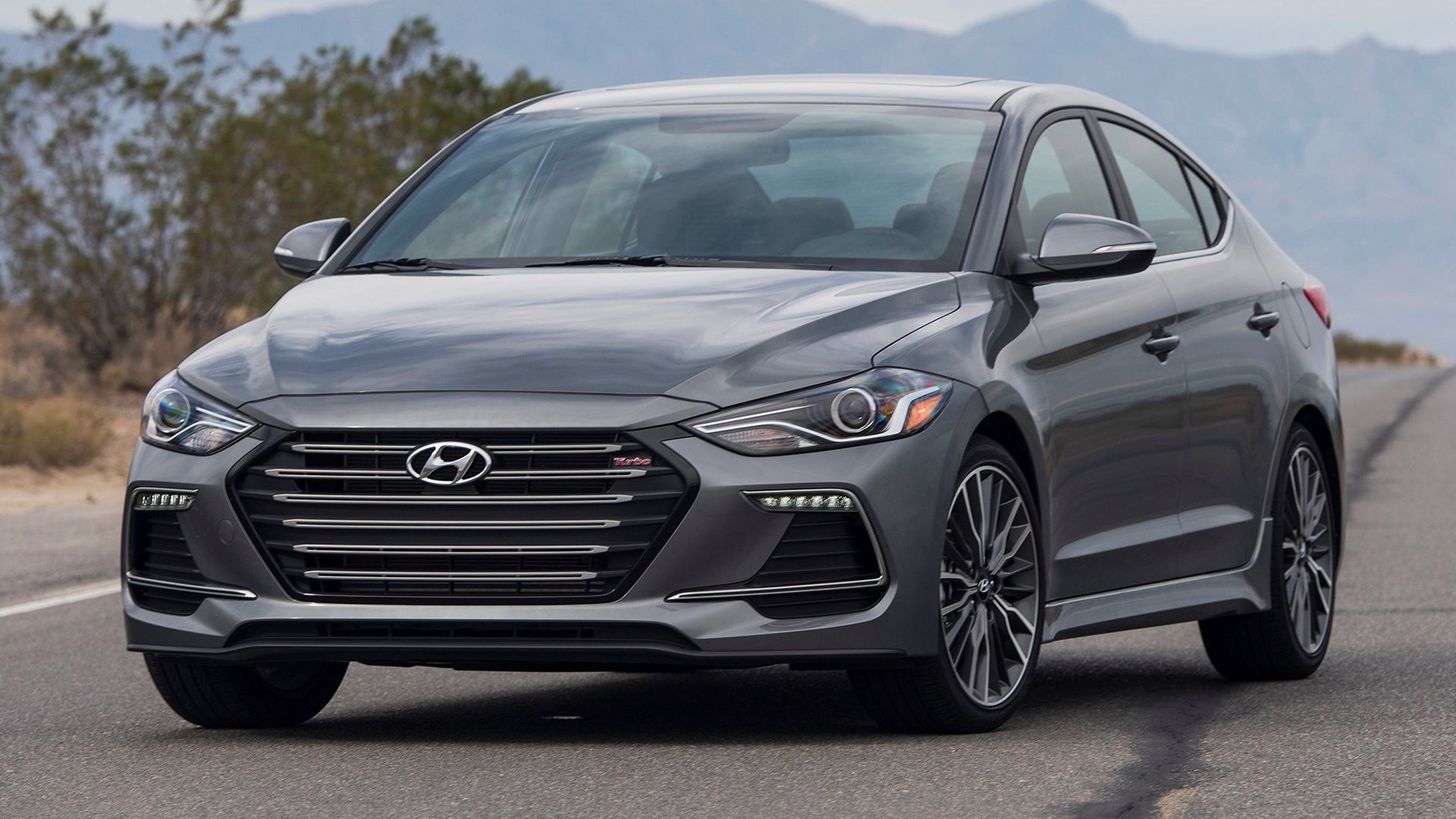 Hyundai Elantra 2021: смелый дизайн и акцент на технологичность Колумб Трейд в Киеве, Украина Hyundai Elantra 2021: смелый дизайн и акцент на технологичность