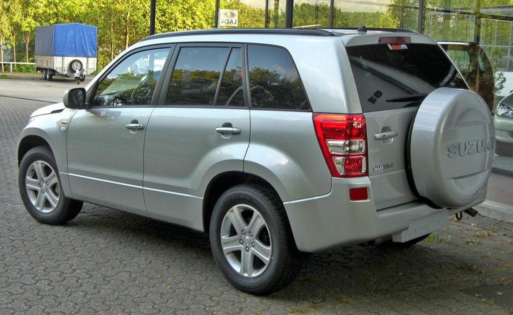 Suzuki_Grand_Vitara_rear.JPG