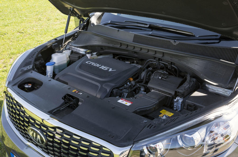 20-kia-sorento-2017-rt-engine.jpg