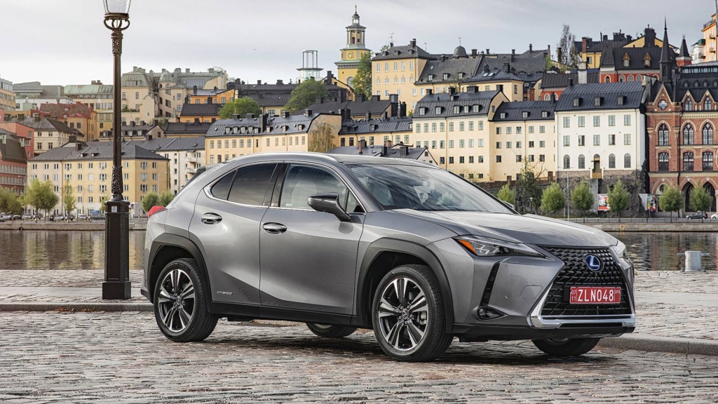 2019-lexus-ux.jpg