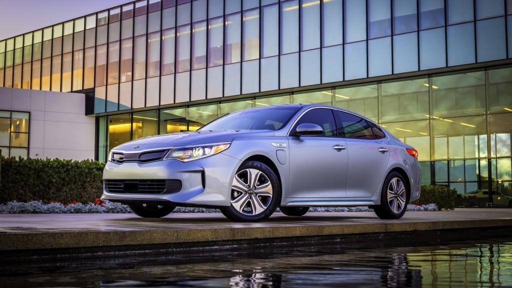 Kia Optima Hybrid.jpg