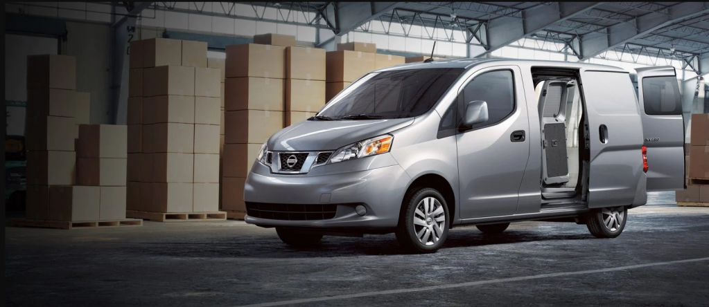 NISSAN NV200.png