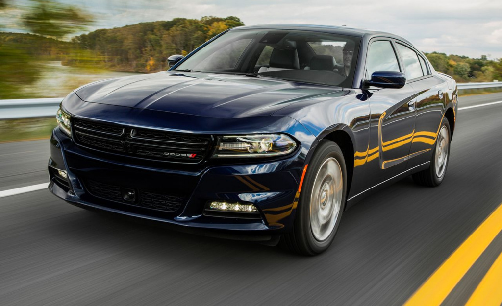 Dodge Charger 2015.jpg