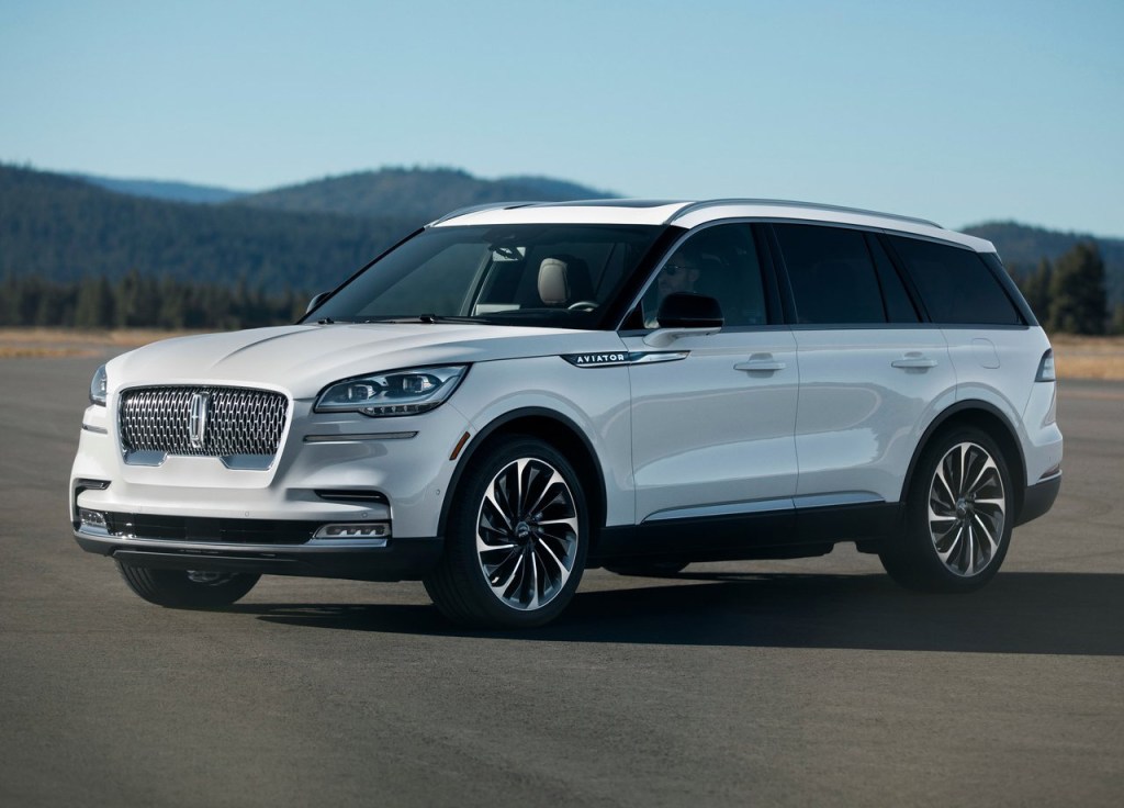 Lincoln Aviator.jpg