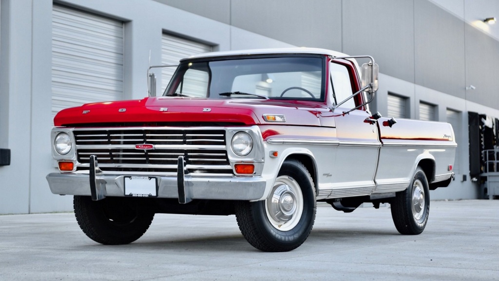Ford F-250 Camper Special.jpg