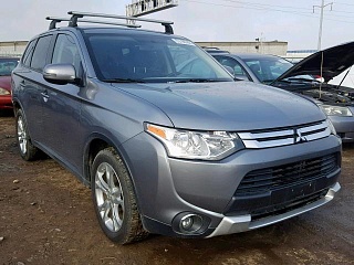 MITSUBISHI OUTLANDER SE, 2015