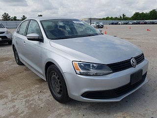 VOLKSWAGEN JETTA SE 2012