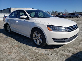 VOLKSWAGEN PASSAT SE 2013