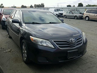 TOYOTA CAMRY 2011