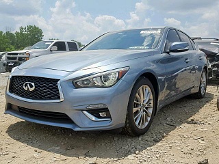 INFINITI Q50 LUXE