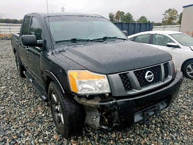 NISSAN TITAN S 2012