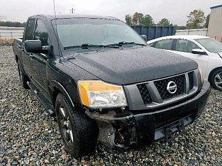NISSAN TITAN S 2012
