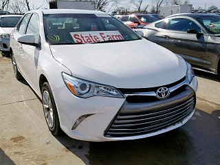 TOYOTA CAMRY LE 2016