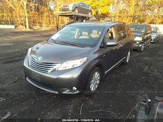   TOYOTA SIENNA XLE/LIMITED, 2016