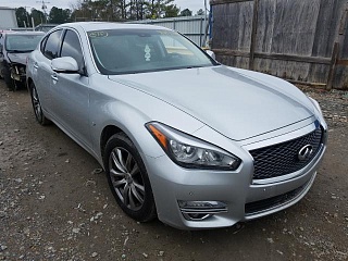INFINITI Q70 3.7 2017