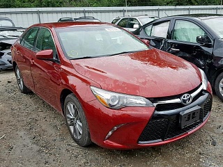 TOYOTA CAMRY LE 2015
