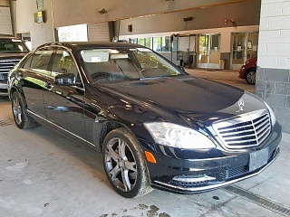 MERCEDES-BENZ S 550, 2013