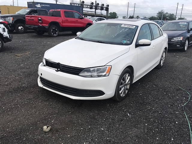 VOLKSWAGEN JETTA SE 2011