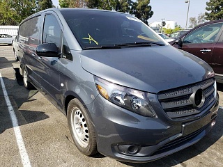 MERCEDES-BENZ METRIS 2017