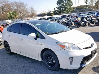 TOYOTA PRIUS 2012