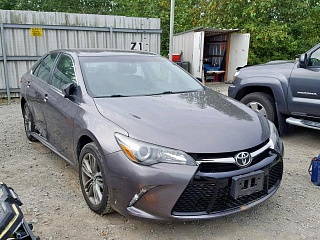 TOYOTA CAMRY LE 2015