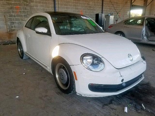 VOLKSWAGEN BEETLE 2013