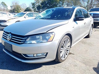 VOLKSWAGEN PASSAT SE 2014