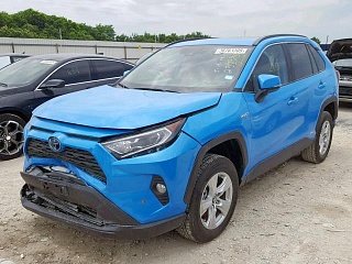 TOYOTA RAV4 XLE 2019