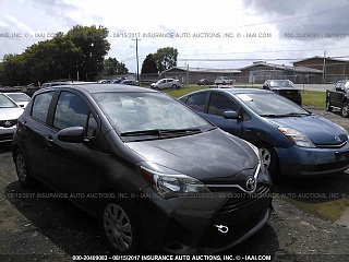 TOYOTA YARIS 2015