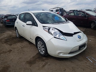 NISSAN LEAF S 2017