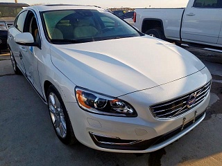 VOLVO S60 PLATINUM 2017