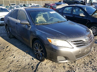 TOYOTA CAMRY 2011