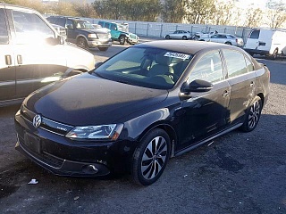 VOLKSWAGEN JETTA HYBRID 2013