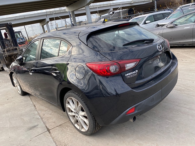 MAZDA 3 S GRAND TOURING