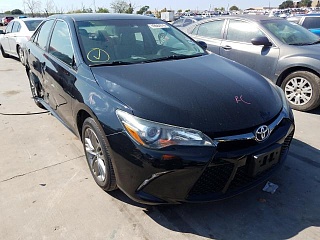 TOYOTA CAMRY LE 2016