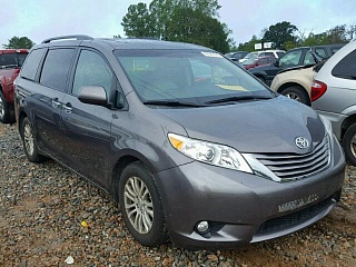 TOYOTA SIENNA XLE, 2015