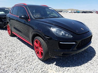 PORSCHE CAYENNE TURBO 2014