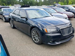 CHRYSLER 300C VARVATOS 2013