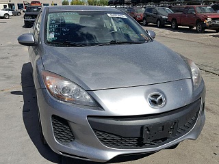 MAZDA 3, 2013