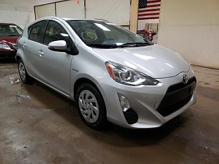 TOYOTA PRIUS C 2016