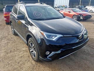 TOYOTA RAV4 XLE 2017
