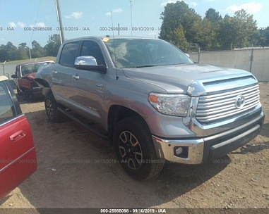 TOYOTA TUNDRA CREWMAX LIMITED 2014