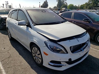 MERCEDES-BENZ B 250E 2016