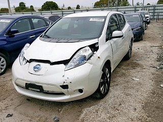 NISSAN LEAF SV 2017