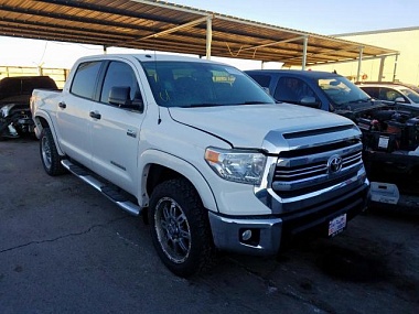 TOYOTA TUNDRA CREWMAX SR5 2016