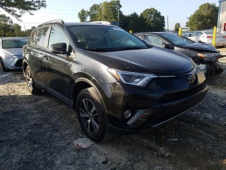 TOYOTA RAV4 XLE 2017