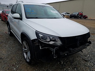 VOLKSWAGEN TIGUAN S 2015