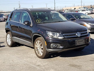 VOLKSWAGEN TIGUAN S 2013